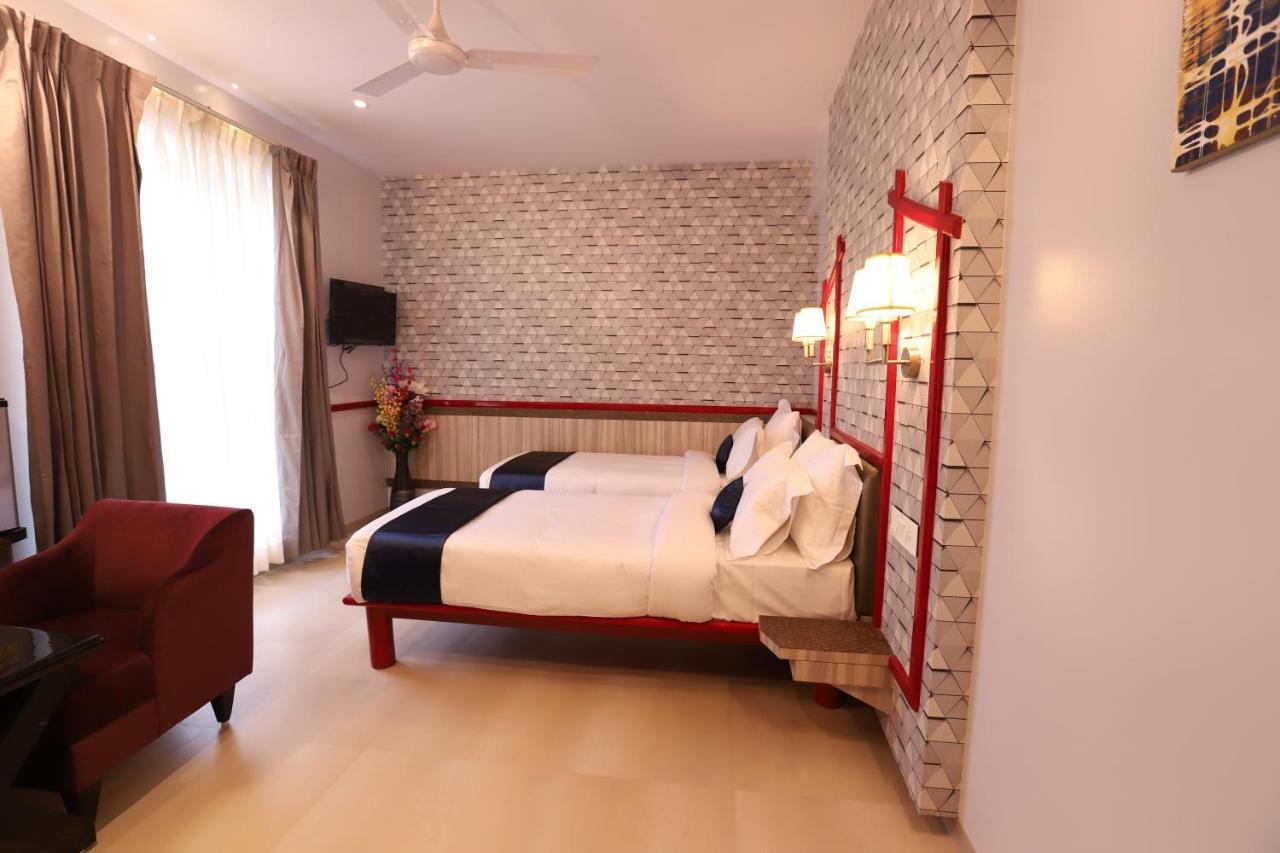 Hotel Prabha Palace Ahmednagar Eksteriør billede